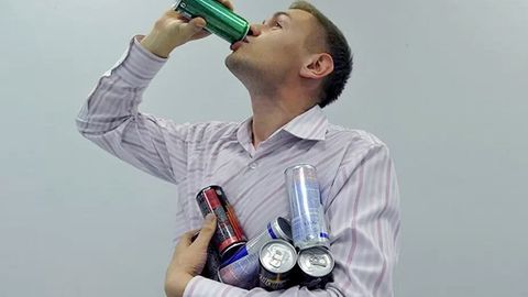 Депутат энергетик ичимликлар учун 5 000 сўм акциз солиғи солишни таклиф қилди. Уни бош вазир ўринбосари қўллаб-қувватлади