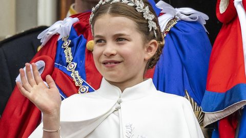 Keyt Middltonning qizi &mdash; malika Sharlotta qanday qilib puli bo&lsquo;lmay turib, dunyodagi eng badavlat bolaga aylandi?&nbsp;