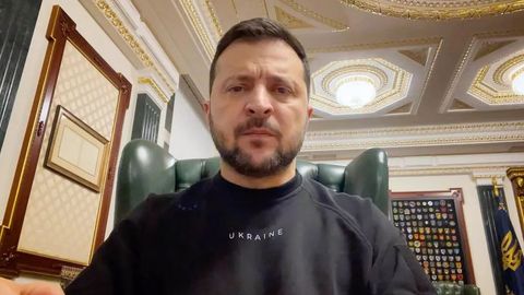 Зеленский Украина қуролли кучлари ҳақида кутилмаган баёнот берди