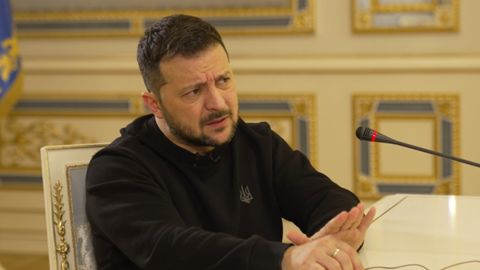 Zelenskiy Rossiya bilan &ldquo;qanday bo&lsquo;lsa ham&rdquo; tinchlik o&lsquo;rnatilmasligini aytdi
