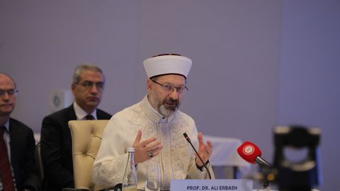 &ldquo;Ислом дини билан терроризм ўртасида боғлиқлик йўқ&rdquo;&mdash;доктор Али Эрбаш Тошкентдаги нутқида мусулмонларга бўлаётган таҳдидлар ҳақида гапирди