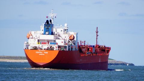 Yaman qirg&lsquo;oqlari yaqinida isroillik milliarderga tegishli tanker qo&lsquo;lga olindi &nbsp;