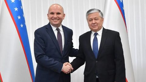 Замглавы МИД Узбекистана встретился с докладчиком Европарламента