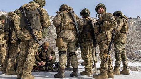 Зеленский Россия билан уруш янги фазага ўтаётганини маълум қилди