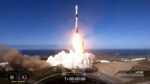 Janubiy Koreya SpaceX yordamida o&lsquo;zining ilk razvedkachi sun&rsquo;iy yo&lsquo;ldoshini uchirdi