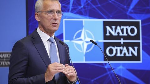Столтенберг Украина ҳақида: &ldquo;Биз ёмон хабарларга тайёрланишимиз керак&rdquo;