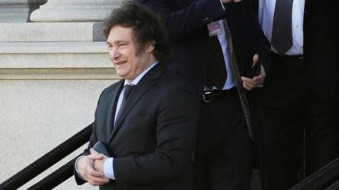 Аргентинанинг янги президенти &ldquo;шок&rdquo; ислоҳотлар дастурини тақдим этмоқчи