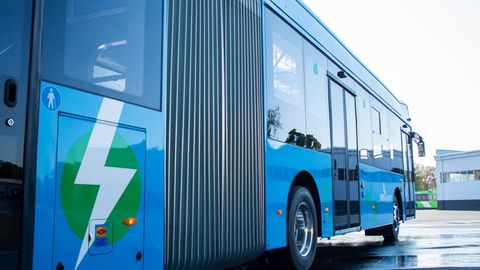 Toshkentda Xitoy tomonidan sovg‘a qilingan “gormoshkali” elektrobus qatnay boshladi