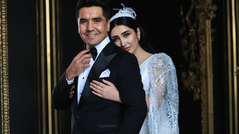 &ldquo;Kim kimga mos ekanligini o&lsquo;zimiz bilamiz&rdquo;. Bobur Mansurovning rafiqasi aktyor bilan qanday tanishgani haqida so&lsquo;zlab berdi