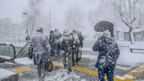 Qozog&lsquo;istonda havo 42 darajagacha sovishi kutilmoqda