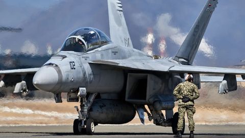 Ukraina AQSHdan F-18 qiruvchilari va Apache vertolyotlarini so‘radi — Reuters