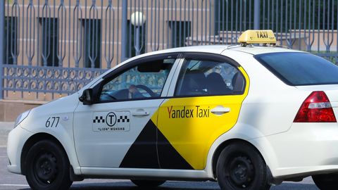 Ўзбекистонда такси хизмати учун нақд пул орқали тўлов қилинганда чек берилиши таъминланади