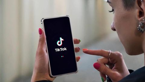Россияне проводят больше времени в TikTok, чем в Telegram