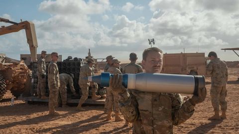 AQSH Kongressning ruxsatisiz Isroilga minglab snaryadlar sotadi