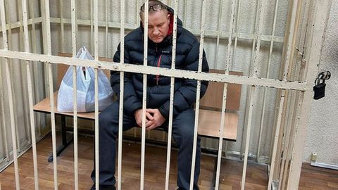 Брянскдаги мактабда отишма уюштирган қизнинг отаси икки ойга қамалди&nbsp;