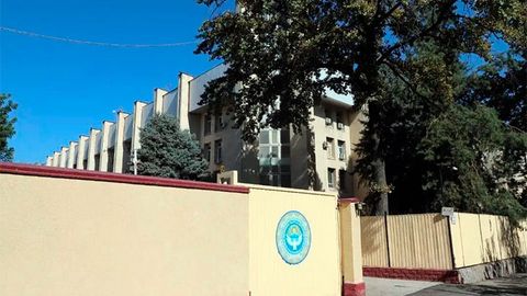 Qirg&lsquo;izistonda 200 ga yaqin davlat xizmatchisi jinoiy guruhlar bilan aloqadorligi uchun ishdan olindi