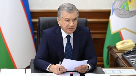 President Mirziyoyev unveils cotton industry overhaul: credit-module system set for 2024 implementation 