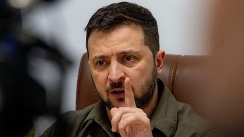 Зеленский Россияга ҳудудларни беришни таклиф қилганларга жавоб қайтарди
