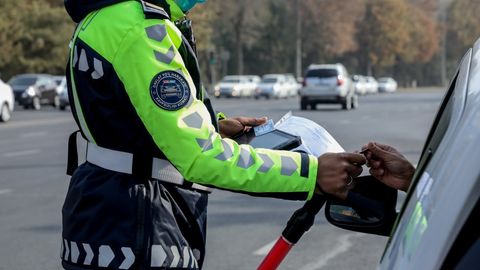 Andijonda 27 ta mashinasi bor shaxsdan 81 ta qoidabuzarlik bo&lsquo;yicha jarima undirildi&nbsp;