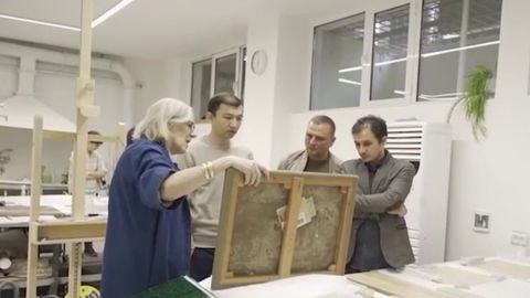 Ачинарли аҳволга келиб қолган 34 та тасвирий санъат асари қайта тикланди