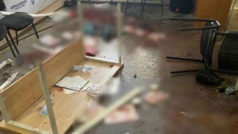 Ukrainada deputat yig&lsquo;ilish vaqtida granatalarni portlatib yubordi (video)