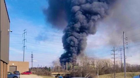 Ҳиндистондаги заводда юз берган портлашда камида тўққиз киши ҳалок бўлди