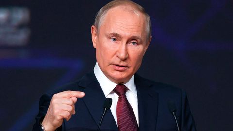 &ldquo;SSSR parchalanganidan keyin G&lsquo;arb Rossiyani yo&lsquo;q qilmoqchi edi&rdquo; &mdash; Putin