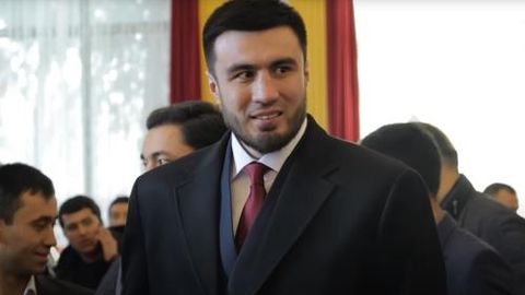 IBA prezidenti Bahodir Jalolovga BMW avtomobilini sovg&lsquo;a qildi (video)