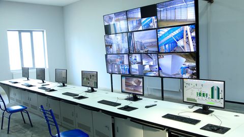 Ўзбекистонда электротехника, кимё ва фармацевтика тармоқларини ривожлантириш бўйича вазифалар белгиланди