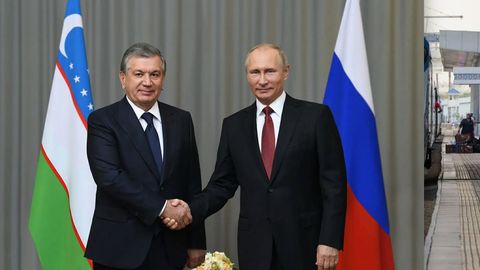 Putin congratulates Mirziyoyev: New Year of continued cooperation