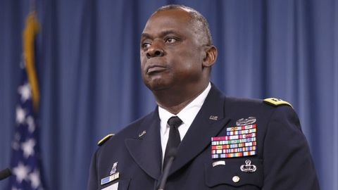 Pentagon rahbari Lloyd Ostin kasalxonaga yotqizildi