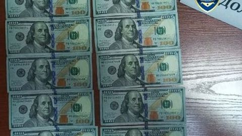 Андижонда фуқаронинг қамоқдаги фарзандини озодликка чиқариб бериш учун 1000 доллар олган шахс ушланди