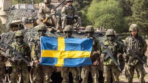 Shvetsiya hukumati fuqarolarni ehtimoliy urushga tayyorlanishga chaqirdi