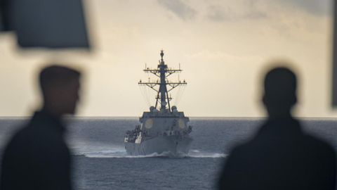 Ҳусийлар Қизил денгизда илк бор АҚШ кемасига ҳужум қилди