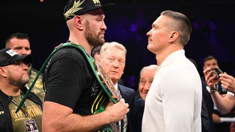 Олександр Усик ва Тайсон Фьюри ўртасидаги жангнинг расмий постери эълон қилинди (фото)&nbsp;