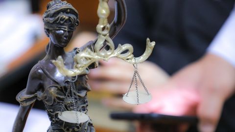 Ўзбекистонда энди фуқаролар мансабдор шахслар қарорлари устидан маъмурий судга мурожаат қилганда давлат божи тўламайди