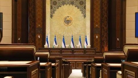 Граждане, обладающие избирательным правом, могут вносить свои предложения в Законодательную палату&nbsp;