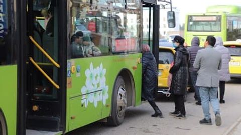 Transport vazirligiga kunlik yo&lsquo;lkira haqi reja-topshirig&lsquo;ini bekor qilish yuzasidan senator so&lsquo;rovi yuborildi&nbsp;