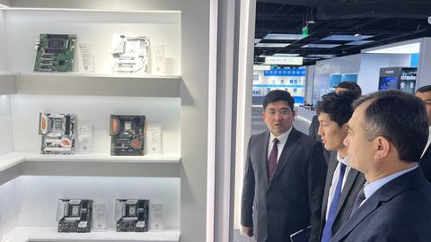 Uzbekistan partners with Chinese tech giants for computer device production