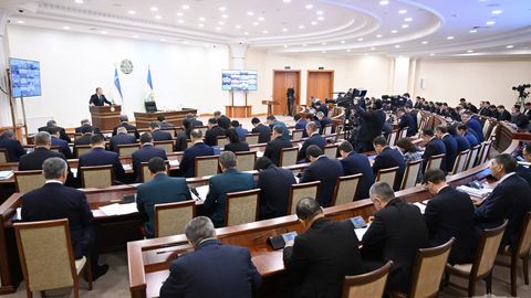 Тошкент шаҳри ва Тошкент вилояти ҳокимларида қурилиш, коммунал хўжалигига жавоб берадиган 1 нафар ўринбосар бўлади