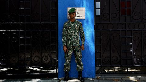 Малдивда бош прокурорга ҳужум уюштирилди