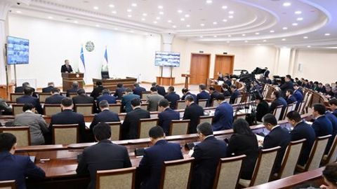 Shavkat Mirziyoyev Oliy taʼlim, fan va innovatsiyalar vazirligi faoliyatiga e&rsquo;tiroz bildirdi