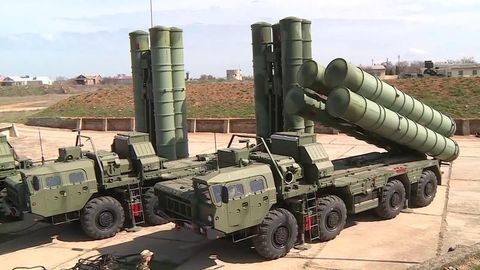 Gretsiya S-300 havo mudofaa tizimini Ukrainaga berishdan bosh tortdi