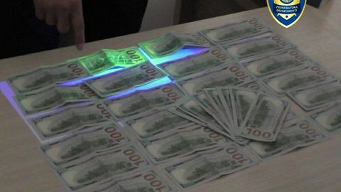 Samarqandda universitetga o&lsquo;qishga kiritib qo&lsquo;yishni vaʼda qilgan shaxs ushlandi