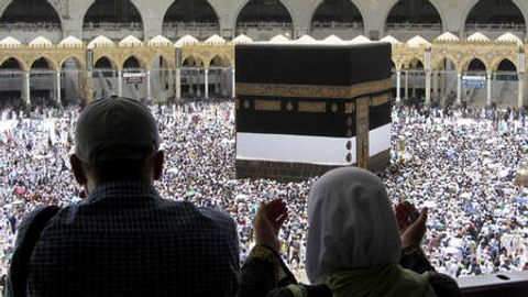 O&lsquo;zbekiston fuqarolari umraga ketib, qayta olmagani yuzasidan jinoyat ishi qo&lsquo;zg&lsquo;atildi