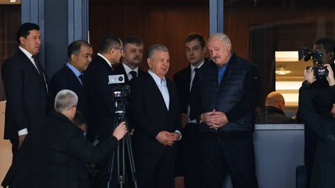 Alexander Lukashenko arrives in Uzbekistan, attends hockey match&nbsp;