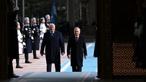 Ko&lsquo;ksaroyda Belarus prezidentini rasmiy kutib olish marosimi bo&lsquo;lib o&lsquo;tdi (foto)