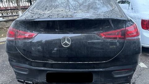 Тошкентда Mercedes-Benz қарздорлик сабаб бир млрд сўмга баҳоланиб, аукционга чиқарилади&nbsp;
