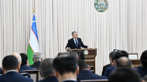 &ldquo;200 ming dollarga gaplashgan&rdquo;. Prezident pora bilan qo&lsquo;lga tushgan prokuror haqida gapirdi