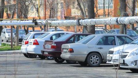 Eng ko&lsquo;pi poytaxtda, eng kami Sirdaryoda. Qaysi hudud aholisida yengil avtomobillar soni ko&lsquo;pligi haqida maʼlumot berildi